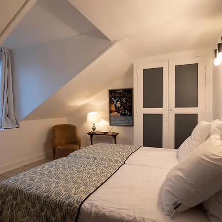 펜션 La Maison Du 18 *