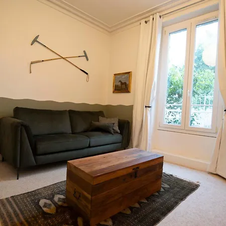 La Maison Du 18 *