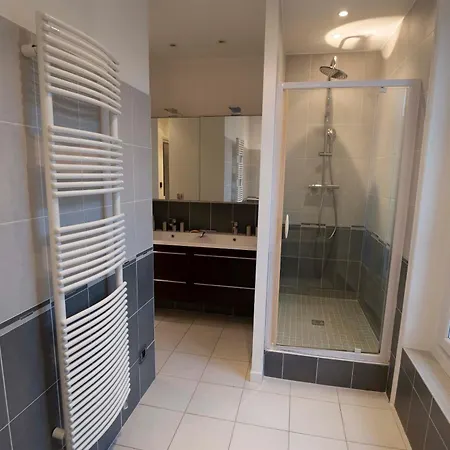 La Maison Du 18 尚蒂伊