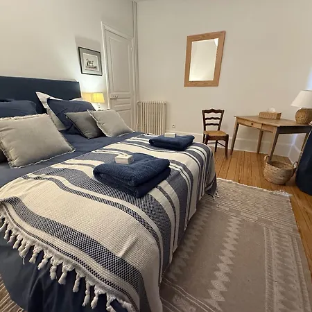 度假居 La Maison Du 18 尚蒂伊